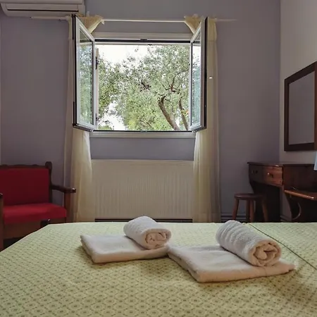 Krini And Aroma - Garden & Private Parking Apartment Mousata