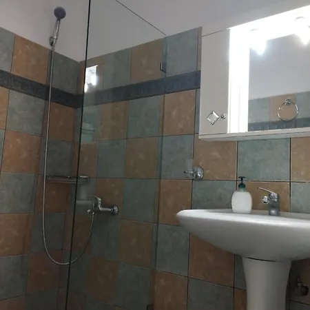 Apartman Krini And Aroma - Garden & Private Parking