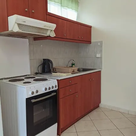 شقة Krini And Aroma - Garden & Private Parking
